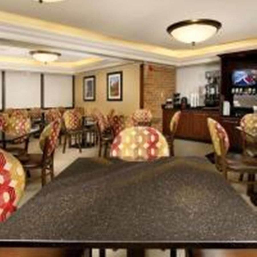 Hotel Lotus Kansas City Merriam Ngoại thất bức ảnh