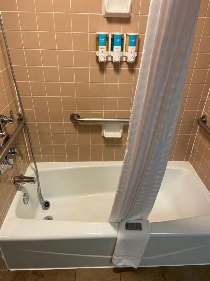 Hotel Lotus Kansas City Merriam Ngoại thất bức ảnh