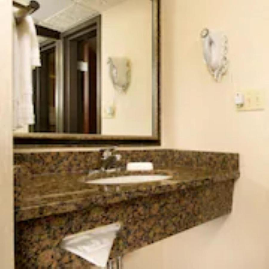 Hotel Lotus Kansas City Merriam Ngoại thất bức ảnh