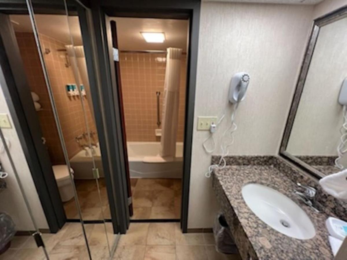 Hotel Lotus Kansas City Merriam Ngoại thất bức ảnh