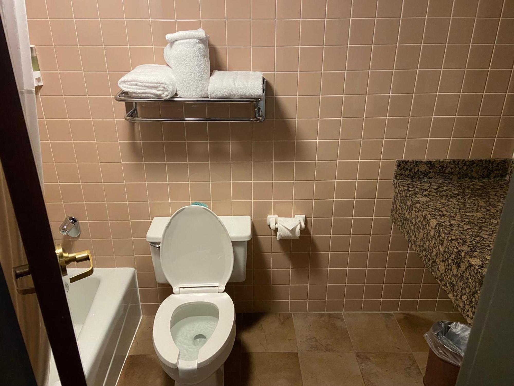 Hotel Lotus Kansas City Merriam Ngoại thất bức ảnh